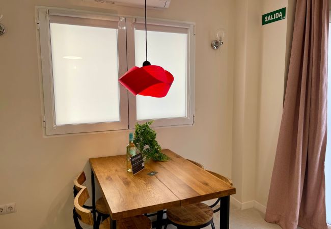 Estudio en Valencia / València - l'Explorador Andrés C - Estudio con encanto Estudio en Valencia / València - l'Explorador Andrés C - Estudio con encanto