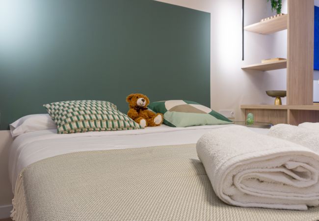 Estudio en Valencia / València - Pintor Nicolau A - Estudio Chic Estudio en Valencia / València - Pintor Nicolau A - Estudio Chic