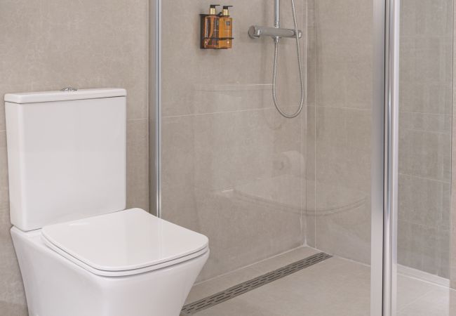 Estudio en Valencia / València - Pintor Nicolau A - Estudio Chic Estudio en Valencia / València - Pintor Nicolau A - Estudio Chic