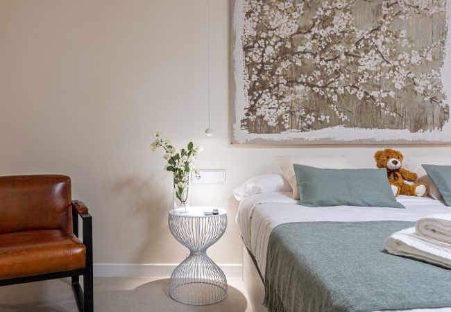 Estudio en Valencia / València - Pintor Nicolau B - Estudio Chic Estudio en Valencia / València - Pintor Nicolau B - Estudio Chic