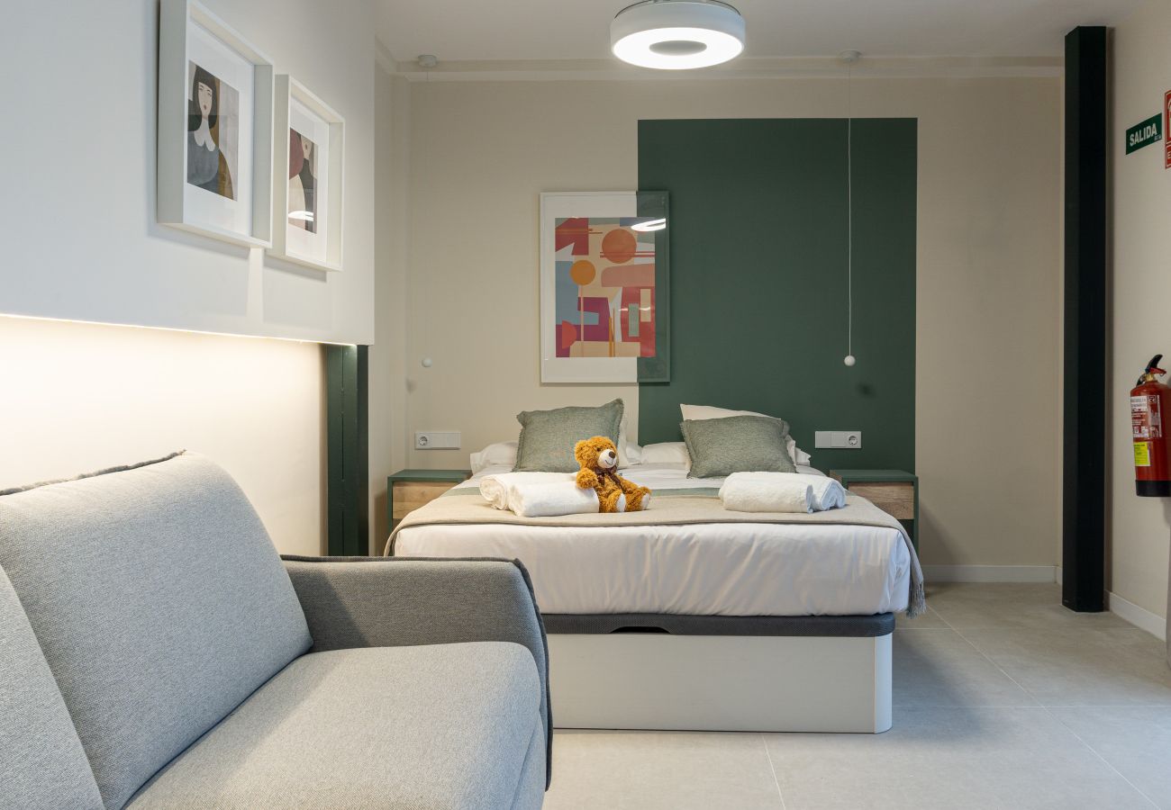 Estudio en Valencia - Pintor Nicolau C - Estudio Chic por 4 PAX