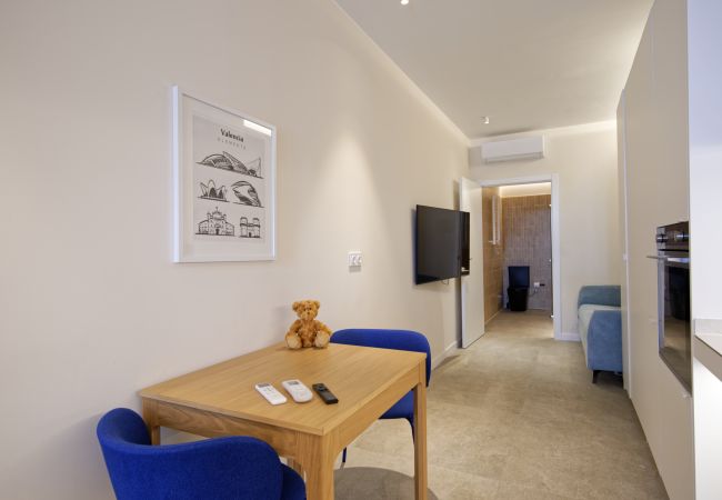 Estudio en Valencia - Justo y Pastor A Estudio en Valencia - Justo y Pastor A