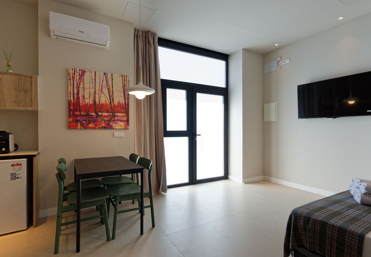 Estudio en Valencia - Colomer B - Estudio chic en Jesus Estudio en Valencia - Colomer B - Estudio chic en Jesus