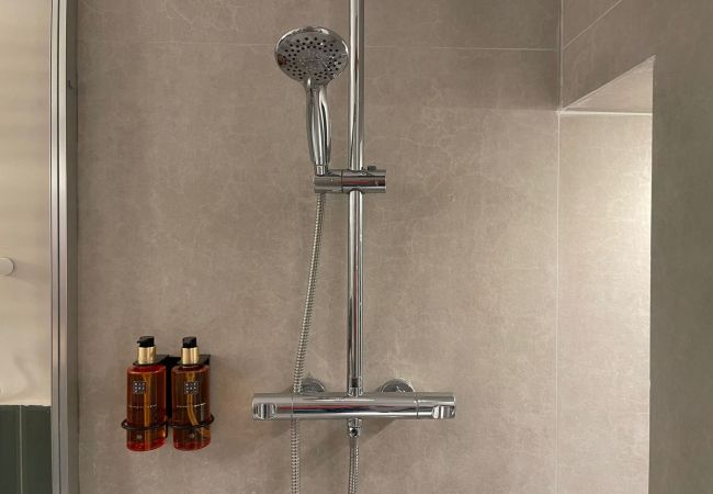 Studio in Valencia / València - Pintor Nicolau G - New studio for 4 PAX Studio in Valencia / València - Pintor Nicolau G - New studio for 4 PAX