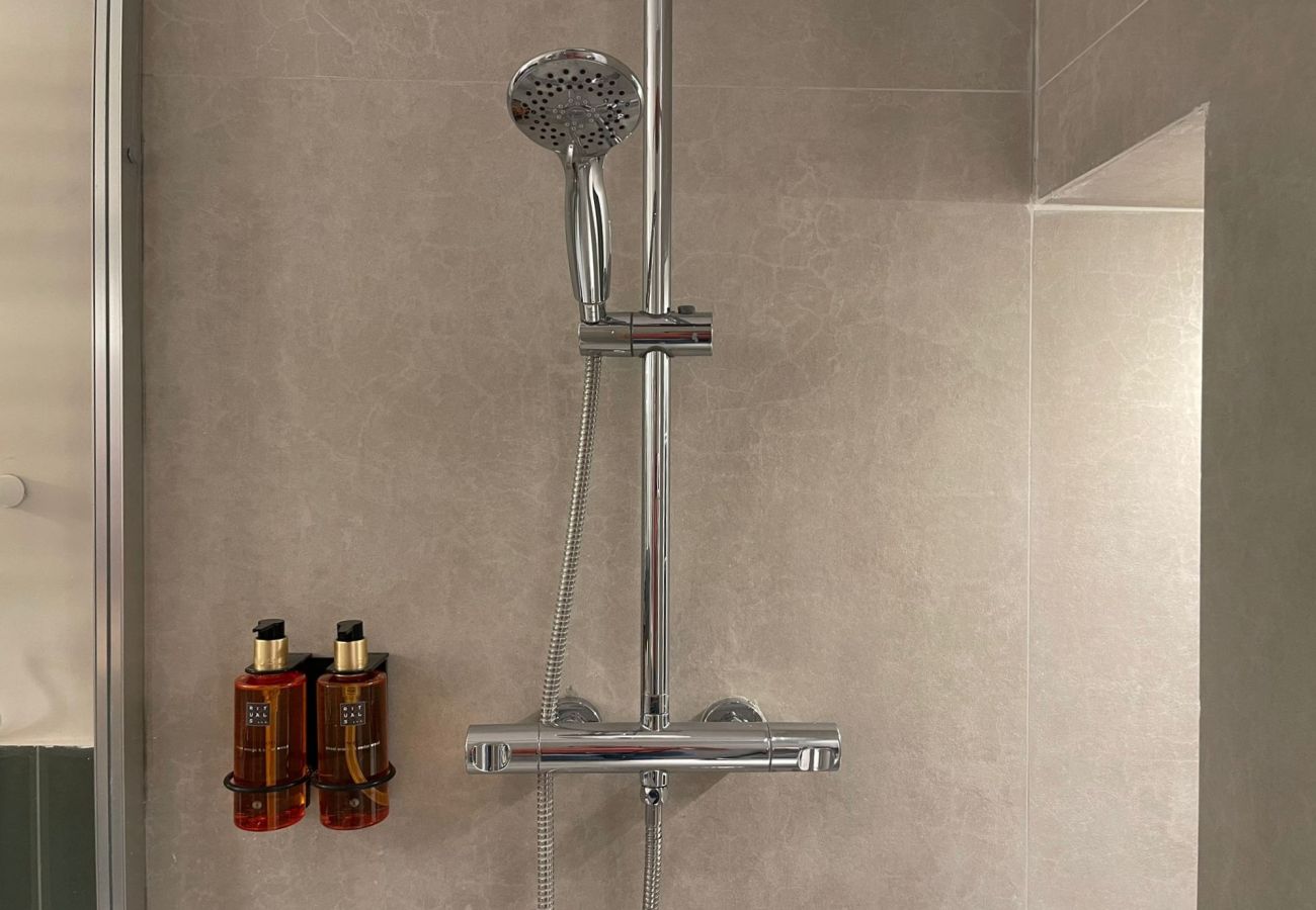 Studio in Valencia / València - Pintor Nicolau G - New studio for 4 PAX Studio in Valencia / València - Pintor Nicolau G - New studio for 4 PAX